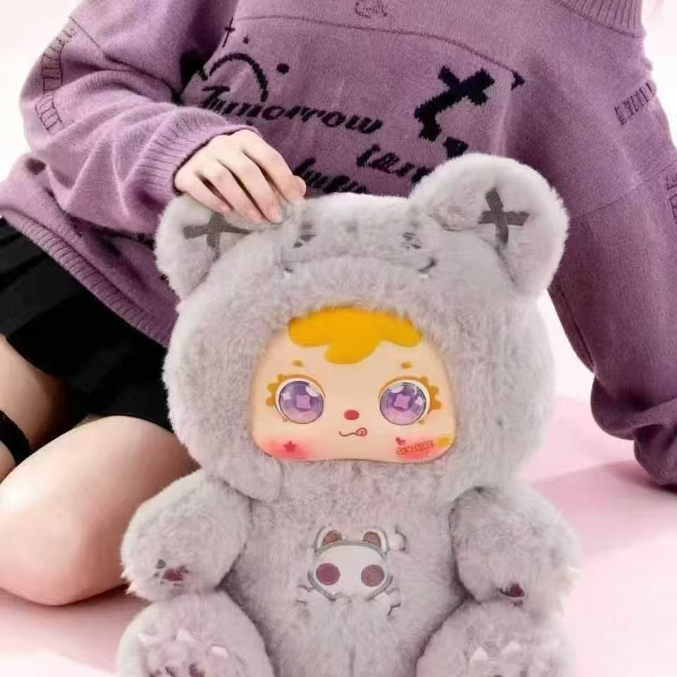 Samuel Bear Critical Hit series Blind Box 400%