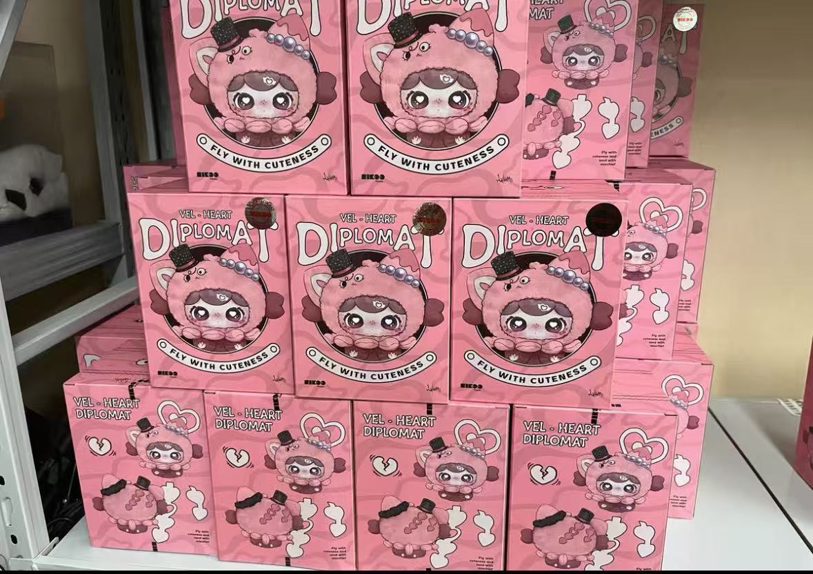 Lulumi Vel-Heart Diplomart Limited Edition Plush Toy